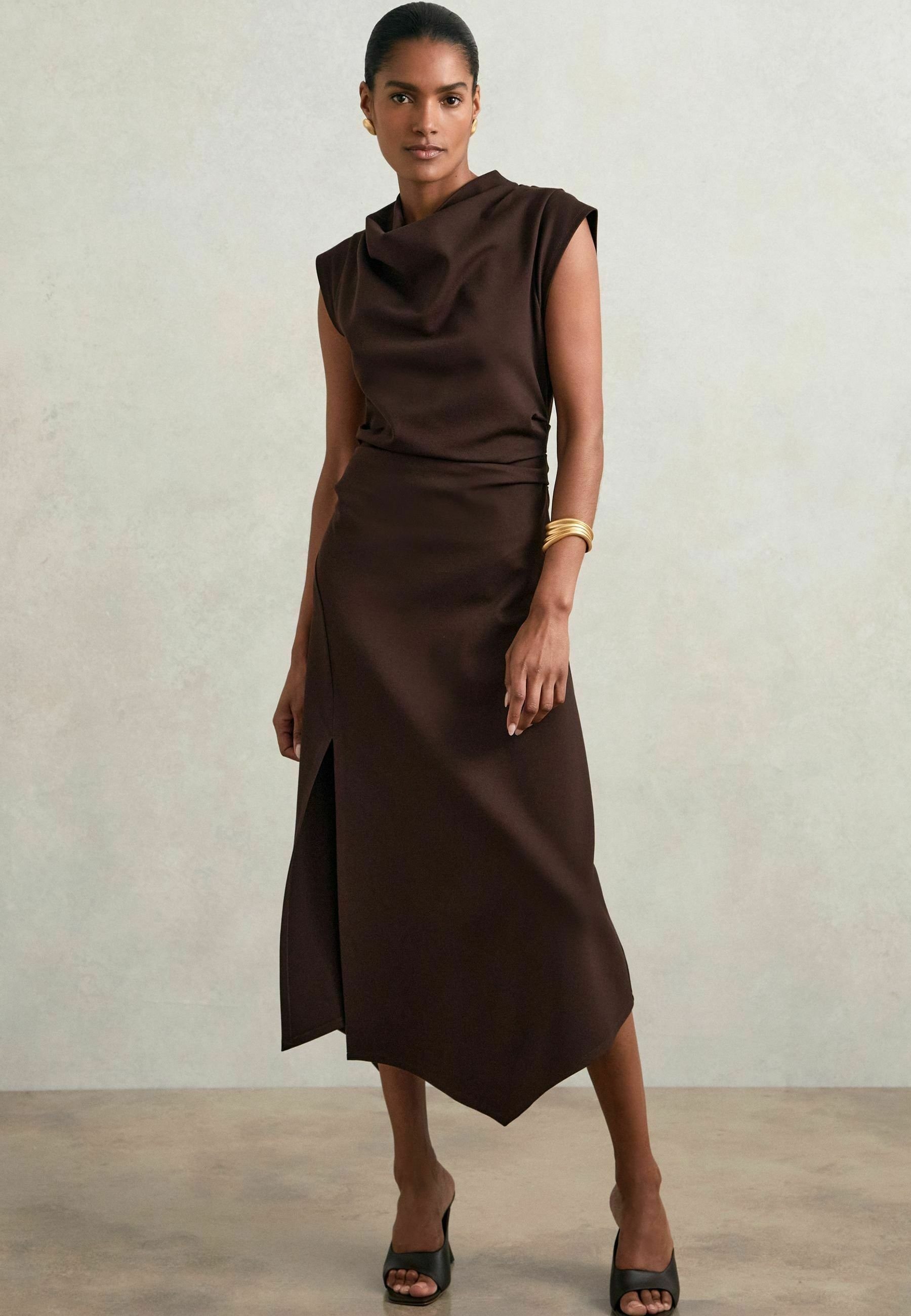 Reiss REGULAR FIT - HARLAN TWILL DRAPED MIDI - Jersey dress - burgundy/brown  - Zalando