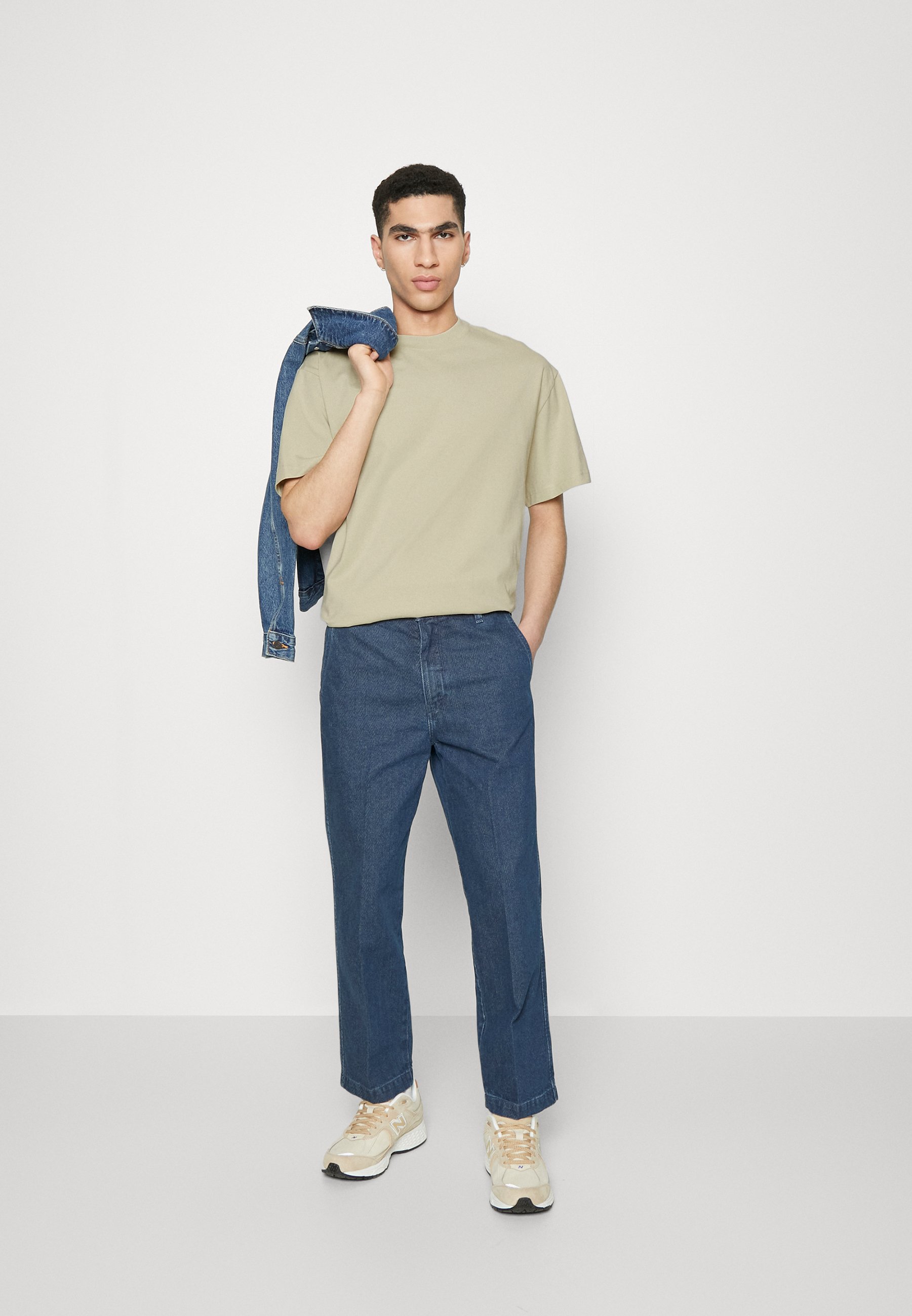 Weekday OVERSIZED 2-PACK - T-Shirt basic - beige dusty light/beige ...