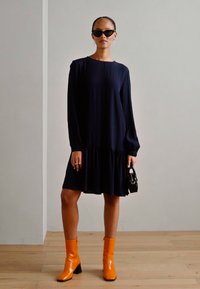 Esprit Kasdienė suknelė - navy