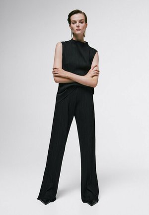 Trousers - black