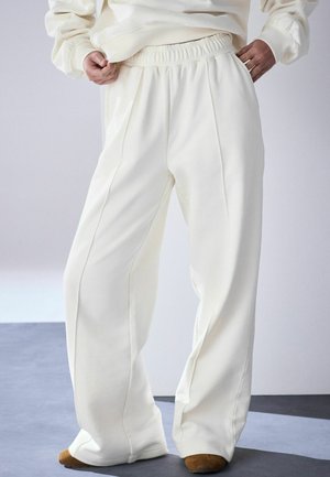 Next, REGULAR FIT - WIDE LEG JOGGERS - Træningsbukser - ecru white