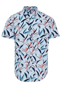 Chemise à manches courtes avec un fond bleu clair et un motif de feuilles botaniques dans des tons marine, corail et sarcelle.