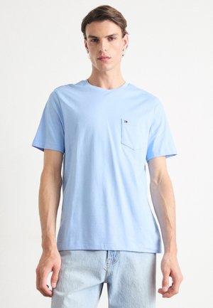 Tommy Hilfiger ESSENTIAL SOLID POCKET TEE - T-Shirt basic - vessel blue
