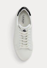 Lauren Ralph Lauren AINSLEY SMOOTH & CRINKLE LEATHER SNEAKER - Sportcipő - snow white/black