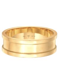 Anello in metallo color oro con una finitura liscia e lucida. Presenta un design a due strati con incisioni all'interno. La taglia e la forma sono rotonde.