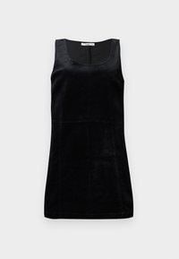 Robe sans manches en velours côtelé noir avec décolleté arrondi et détails subtils de coutures sur un fond clair uni.