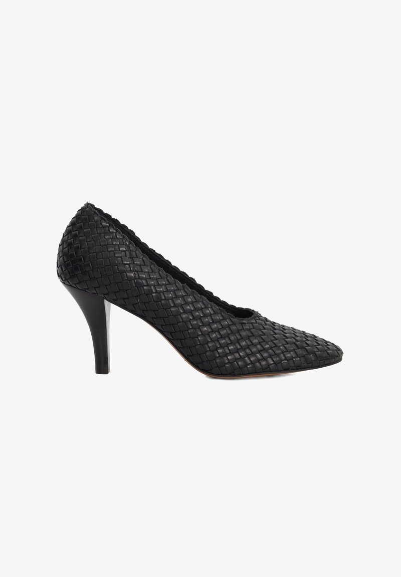 Black woven leather high heel shoe with a pointed toe and scalloped edges, featuring a 3-inch heel and smooth texture.