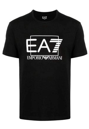 Czarny T-shirt z krótkim rękawem z białym logo "EA7 Emporio Armani" i emblematem umieszczonym na środku klatki piersiowej.
