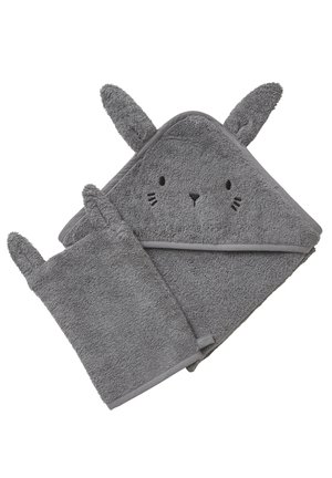 Graues Babyhandtuch mit Kapuze und Waschlappen, mit Hasenohren und einem gestickten Gesicht auf der Kapuze, aus weichem Frottee-Stoff.