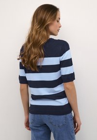 Kaffe KALIZZA - Triko s potiskem - navy windsurfer bold stripe