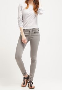 OPUS Pitkähihainen paita - light grey
