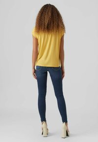 Vero Moda VMAVA PLAIN - T-Shirt basic - golden cream