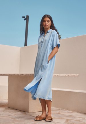 Next, REGULAR FIT - Robe en jean - mid blue