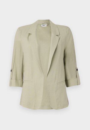Blazer vert clair au design structuré, avec des revers crantés, des manches retroussées et des accents à double bouton. Présente deux poches avant.