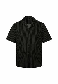 Camicia a maniche corte in tessuto nero con righe verticali bianche, dotata di colletto e bottoni frontali. Texture liscia con una vestibilità comoda.