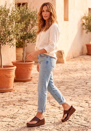 Luna Collection, YULIA - Zuecos - marrón