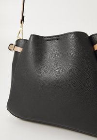 PARFOIS RITHA  - Torba preko tijela - black