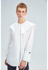 Touché Privé WIDE NECK POPLIN   - Skjortebluser - ecru