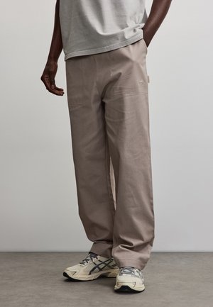 Pegador CADAQUES - Broek - warm taupe