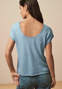 Next SHORT SLEEVE - Apdrukāts T-krekls - chambray blue