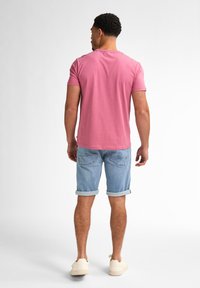 Petrol Industries BLIZZARD BAYSTONE - Denim shorts - medium stone