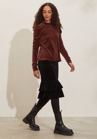 Odd Molly MARION - Pikkade varrukatega topp - truffle brown