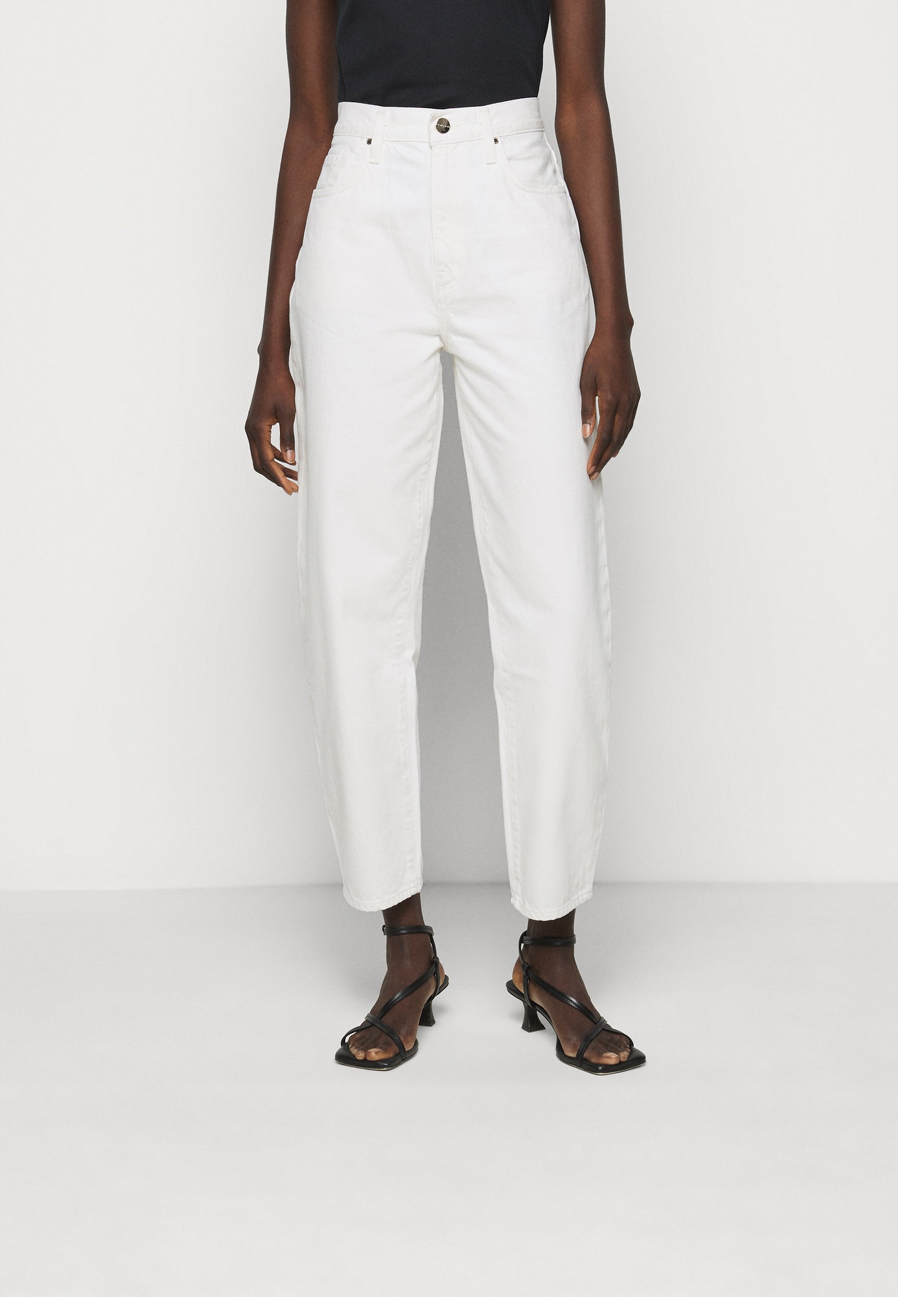 CURVE JEAN - Straight leg jeans - white 