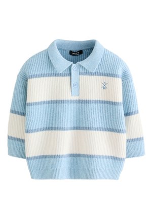 Lyseblå og hvide stribede ribstrikkede sweater med krave, to knapper og lille broderet logo på brystet.