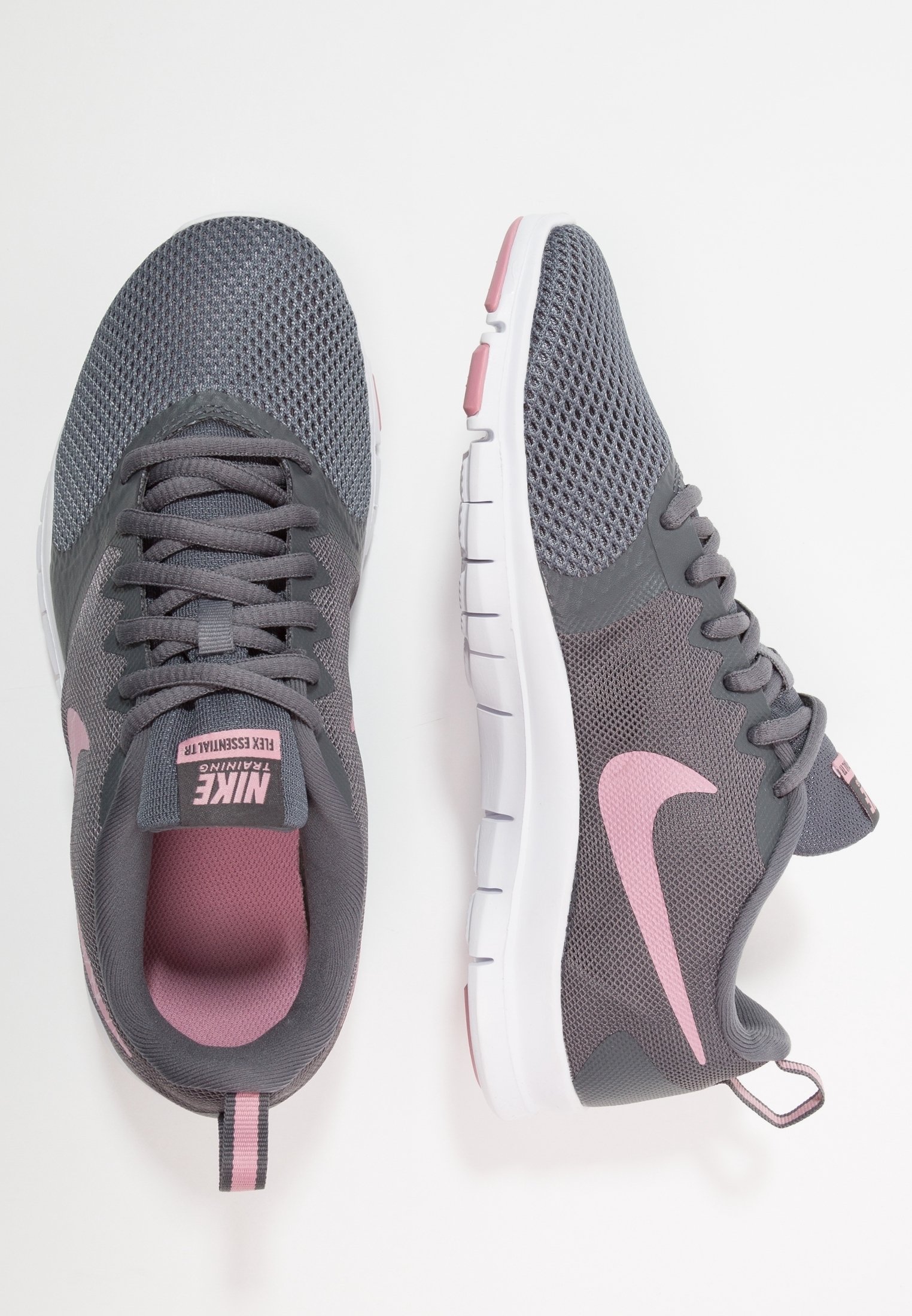 nike flex essential training w