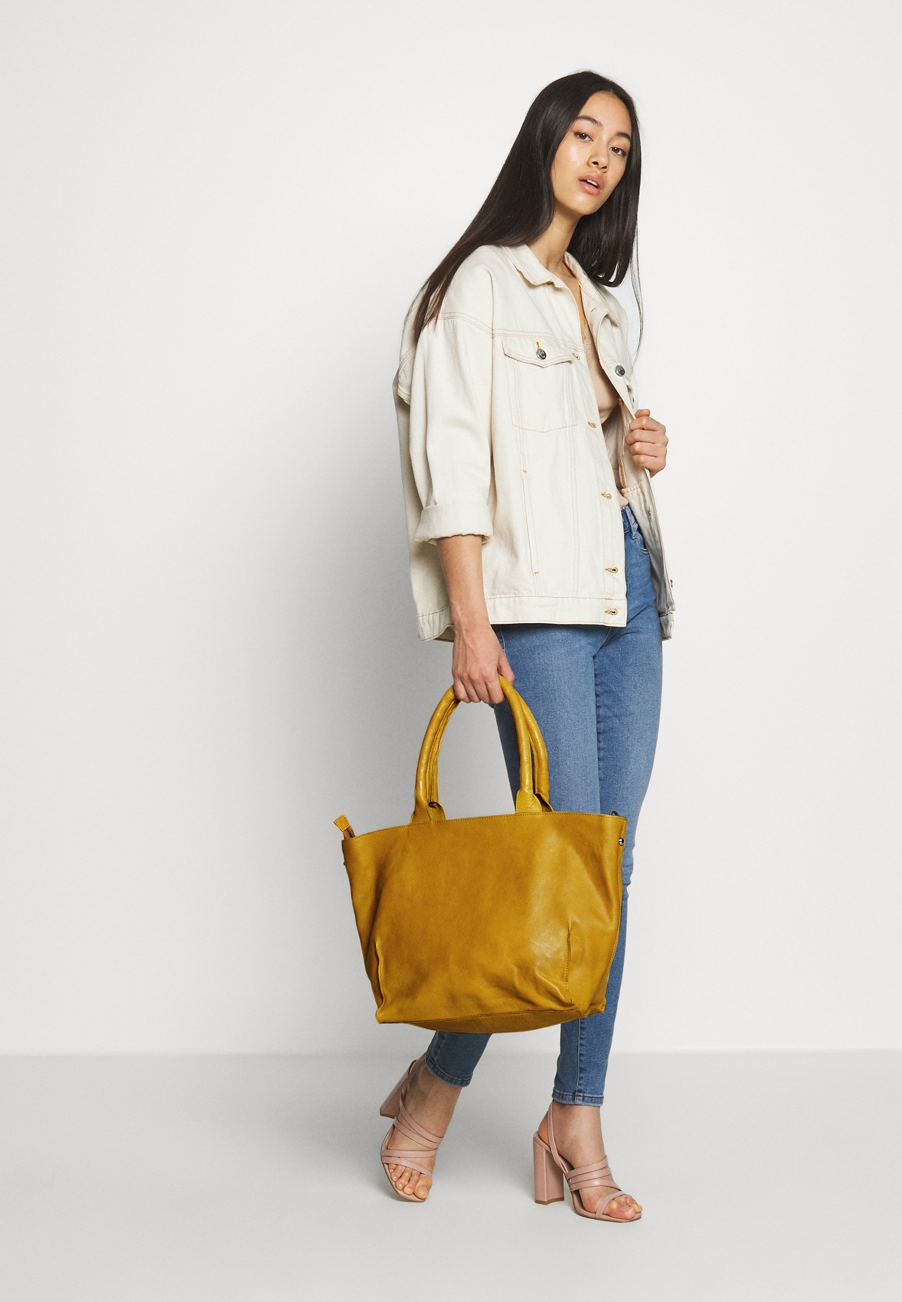 Legend BARDOT Håndveske yellowgul Zalando.no Legend BARDOT Håndveske cognac Zalando.no