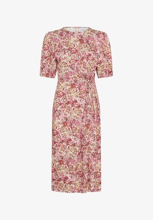 Midikjole med blomsterprint i pink, røde og brune nuancer, korte puffede ærmer, rund halsudskæring og bindedetalje i siden ved taljen.