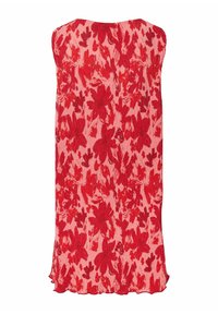 Robe rose sans manches avec motif floral rouge, tissu plissé, col montant et ourlet légèrement festonné.