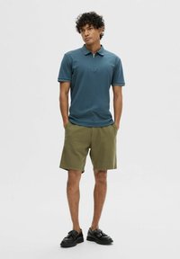 Selected Homme SLHFAVE ZIP - Polo majica - bering sea