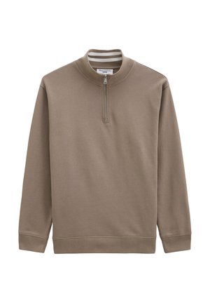 Taupefarbener Pullover mit langen Ärmeln, einem gerippten Kragen, Bündchen und Saum sowie einem Viertel-Reißverschluss vorne mit gestreiftem Innenkragendetail.