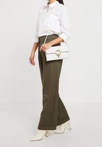 Morgan Pochette - white