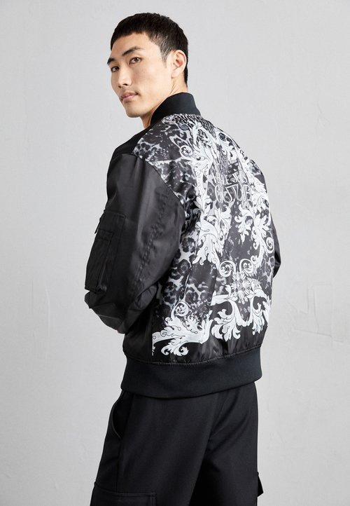 Versace Jeans Couture PATCH - Bomberjacke - black/schwarz - Zalando.ch