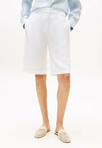 Tommy Hilfiger Shorts - optic white