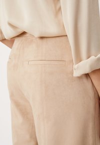 s.Oliver BLACK LABEL Stoffhose - brown