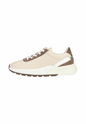 Beige og brun lavtop sneaker med hvide snørebånd, tyk hvid sål og brun slidbane, vist fra venstre side på hvid baggrund.