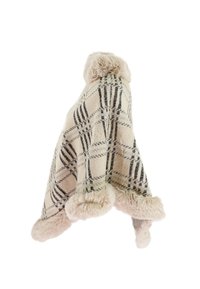 Stola a scacchi con sfondo crema e linee nere, rifinita con un morbido bordo in pelliccia sintetica beige per maggiore calore.