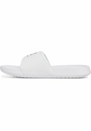 Witte slipper met één brede band, gemaakt van glad synthetisch materiaal, met een gestructureerde zool en een minimalistisch ontwerp.
