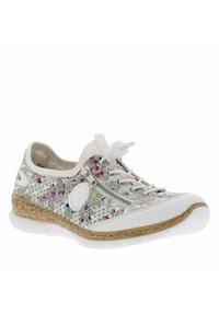 Baskets blanches avec une tige en mesh texturé ornée de speckles colorés, une fermeture éclair sur le côté et une semelle à motif de couleur marron clair.