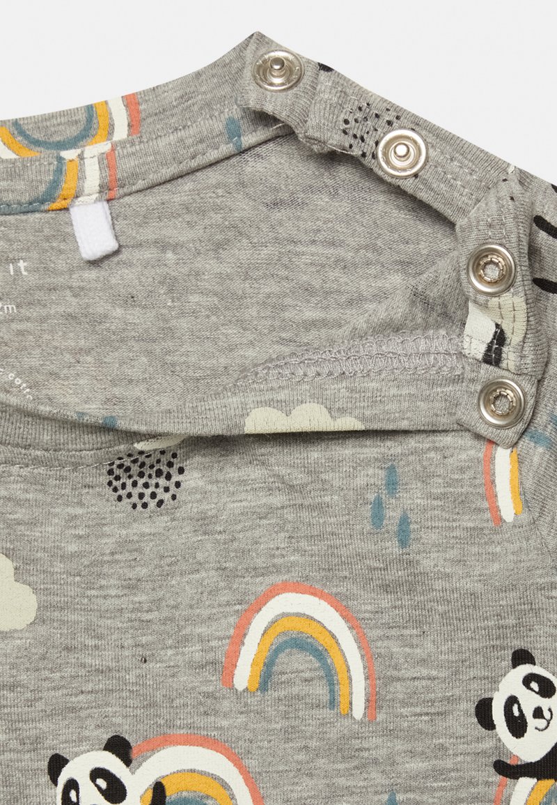 Kinder Shirts & Tops | Name it NBNMAPANDA UNISEX 3 PACK Body grey melange/hellgrau - EN89522 Kinder Shirts & Tops | Name it NBNMAPANDA UNISEX 3 PACK Body grey melange/hellgrau - EN89522