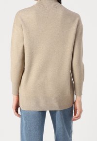 Vero Moda Strickpullover - sand