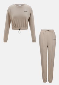 SET - Melegítő - khaki