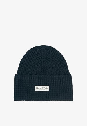 Berretto lavorato a maglia in blu navy scuro, con una trama a coste e risvolto piegato. Include un'etichetta di tessuto bianco con il logo del marchio.