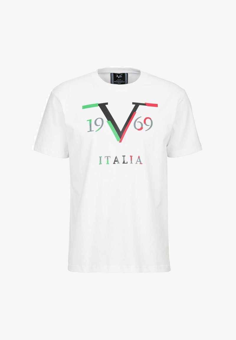 Weißes Baumwoll-T-Shirt mit einem Grafikdesign, das ein großes grünes und rotes "V", das Jahr "1969" und "ITALIA" in grauer Schrift zeigt.