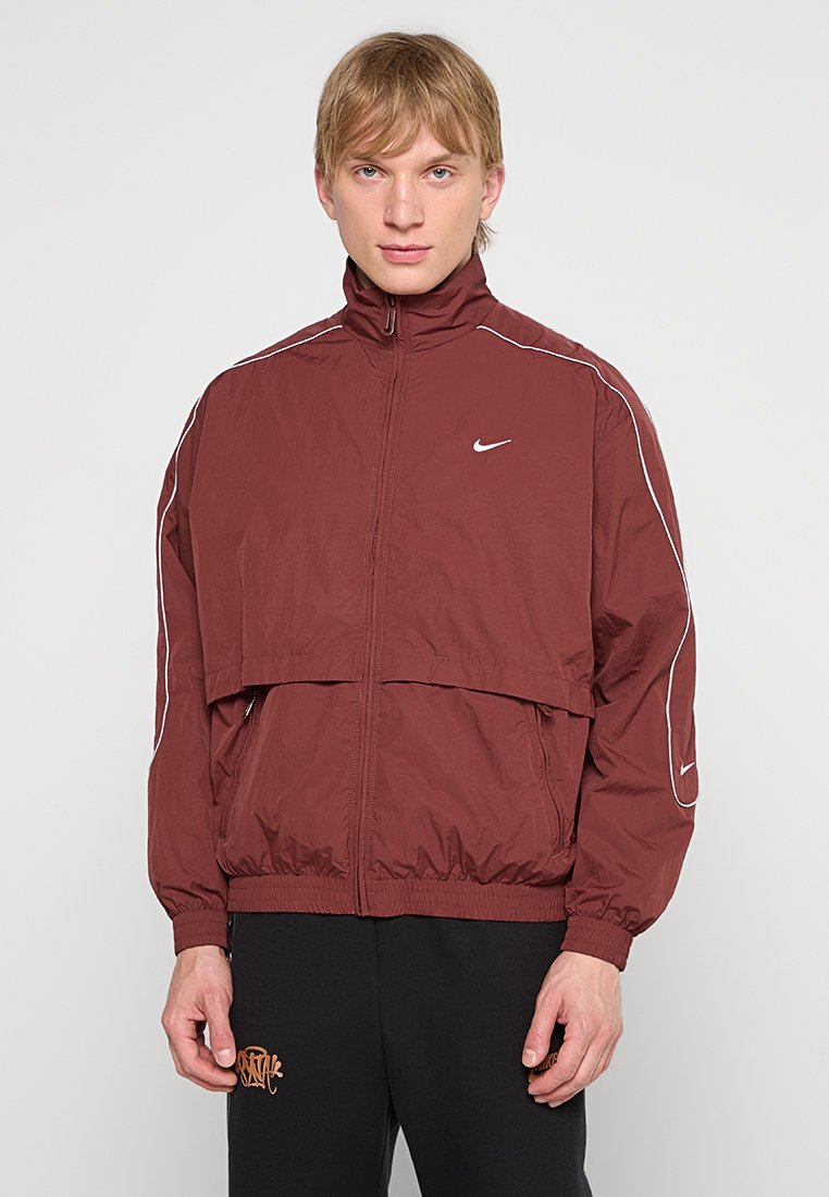 Nike Sportswear Hardshell-jas rood Nike Sportswear Hardshell-jas rood