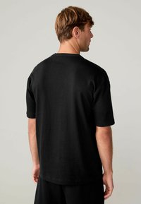 Next Printtipaita - grey green black