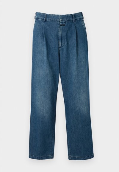 Blå denimbukser med rett ben design, med høy midje, frontfold, og klassisk lukkemekanisme med knapp. Glatt tekstur.